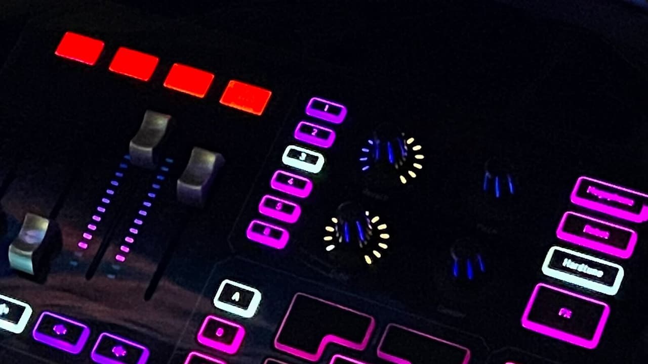 streamer-12 streamer 12 300x169 1