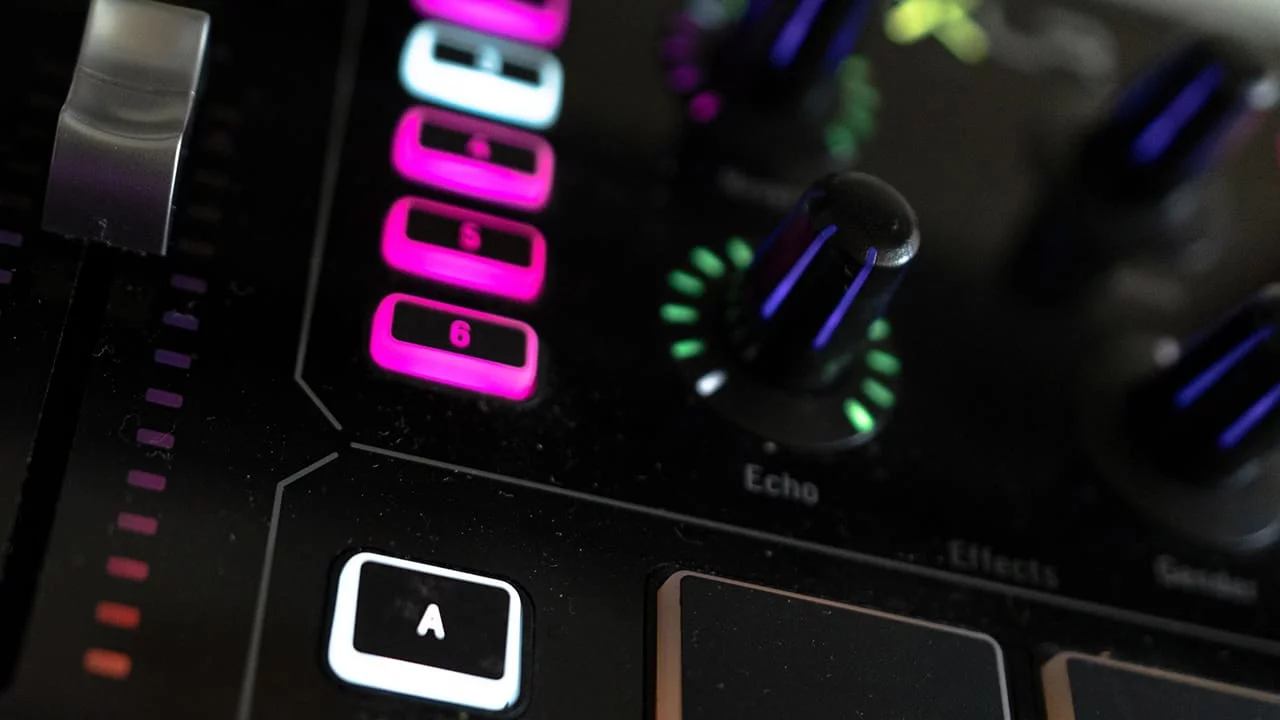 streamer-26 streamer 26 300x169 1